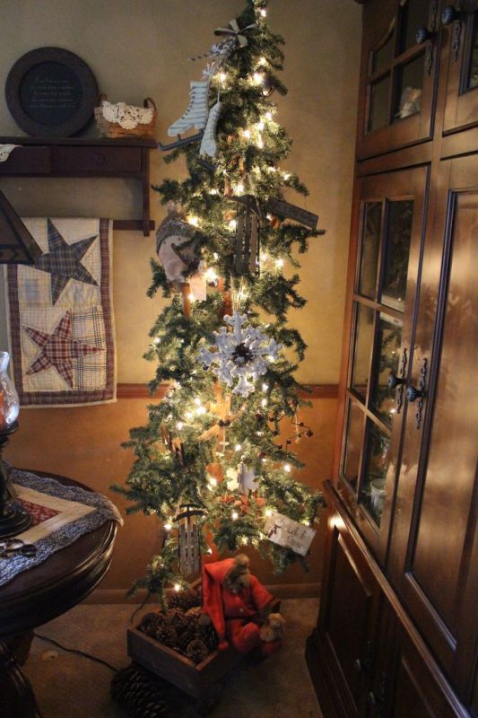 primitive-christmas-tree-decorating