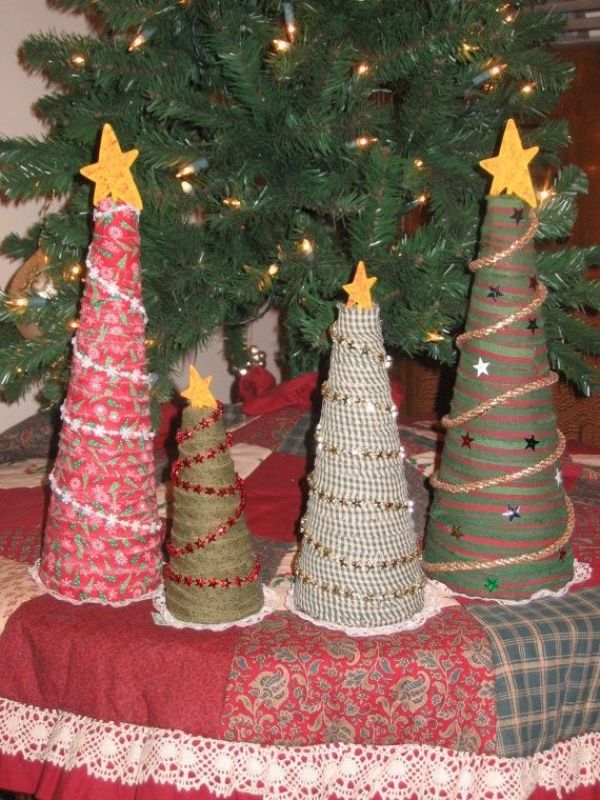 primitive-fabric-christmas-tree
