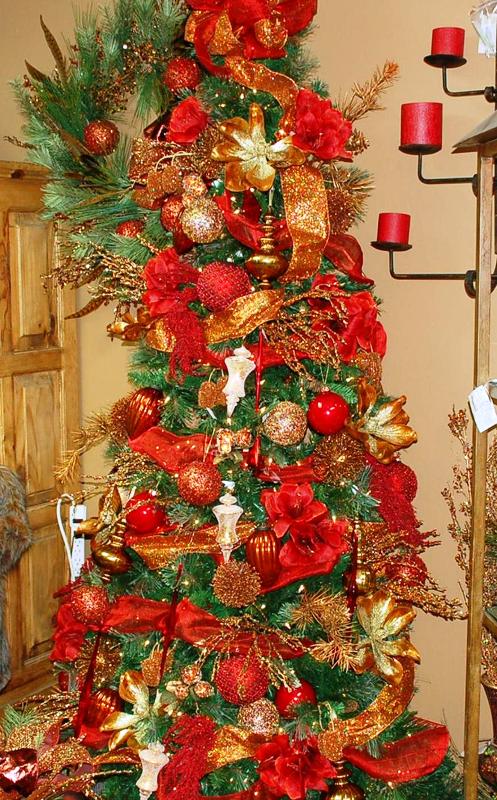 red-and-gold-christmas-tree-fine-design