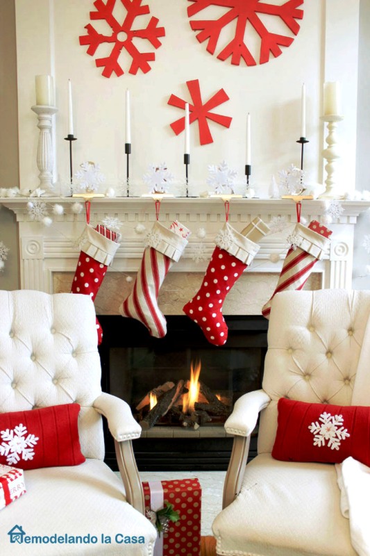 red-and-white-christmas-mantel