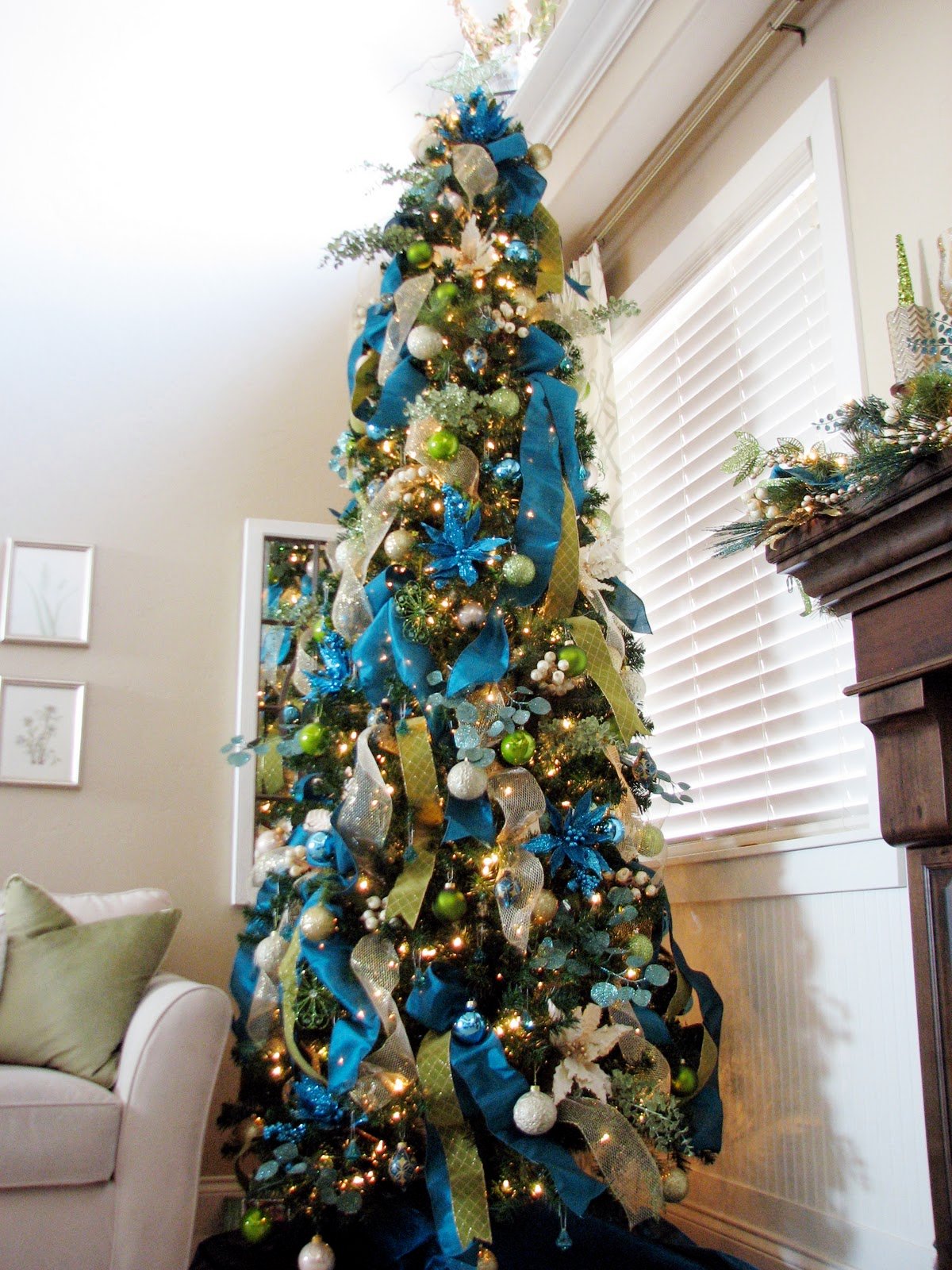 ribbons-christmas-tree-decorating-ideas