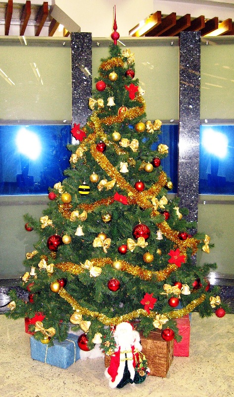 russian-christmas-tree-decorations