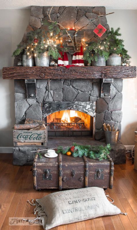 rustic-christmas-fireplace-mantel-ideas