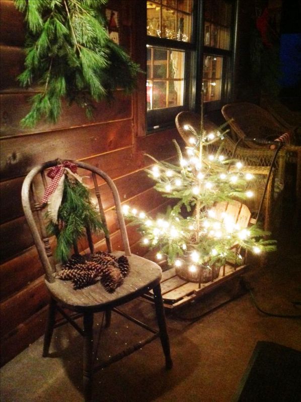 rustic-christmas-front-porch
