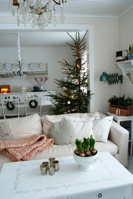 scandinavian-christmas-decorating-ideas