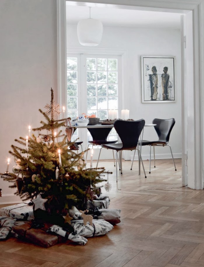 scandinavian-christmas-tree-decor-ideas