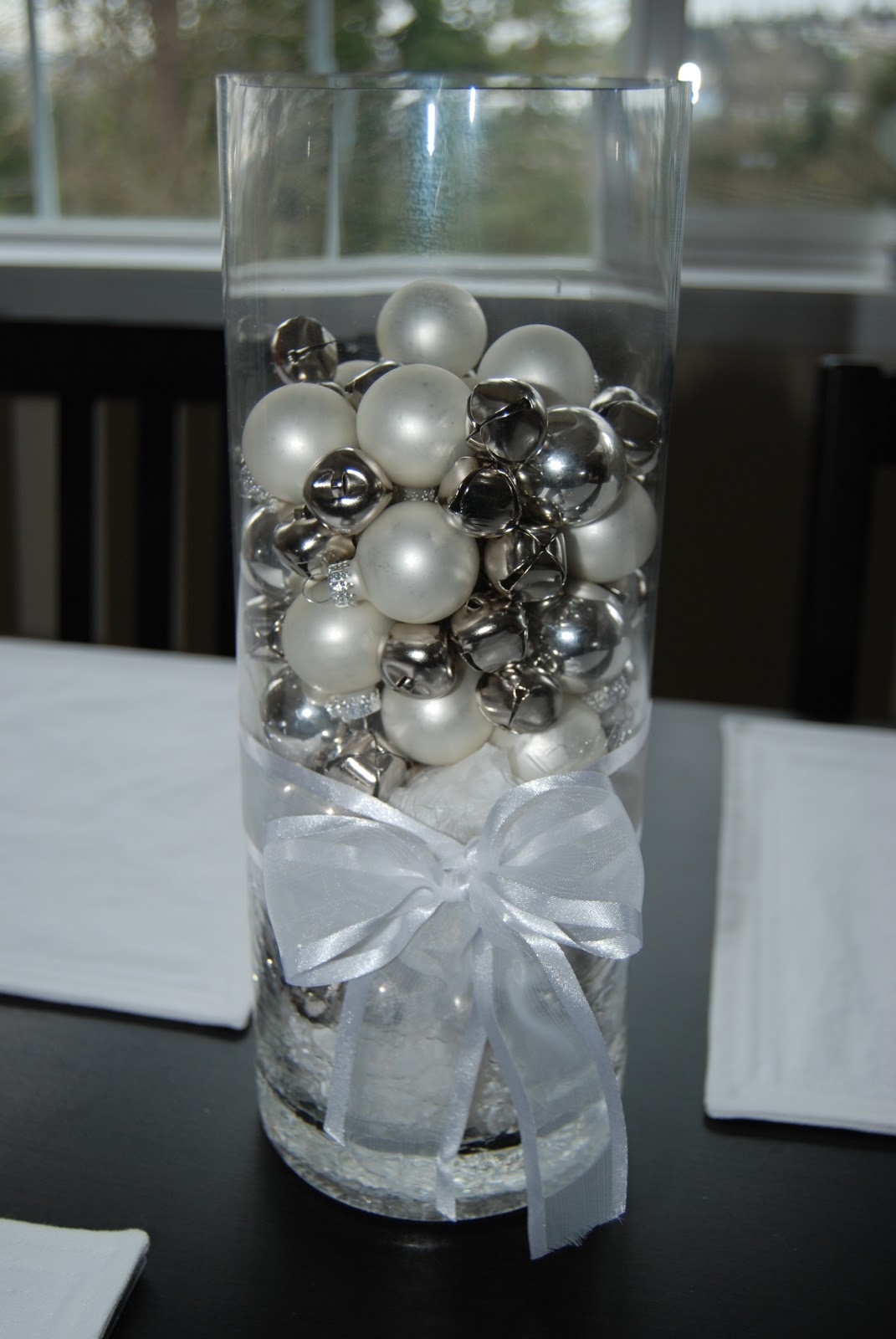 silver-table-decorations