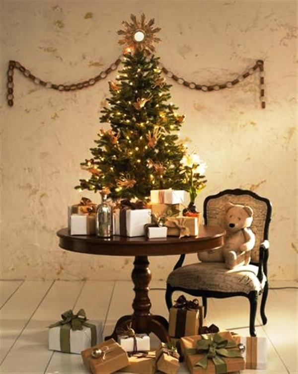 38 Innovative Little Christmas Tree Decorations Ideas Decoration Love