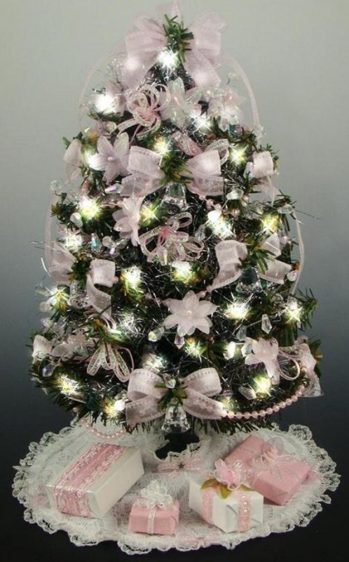 small-tabletop-christmas-tree