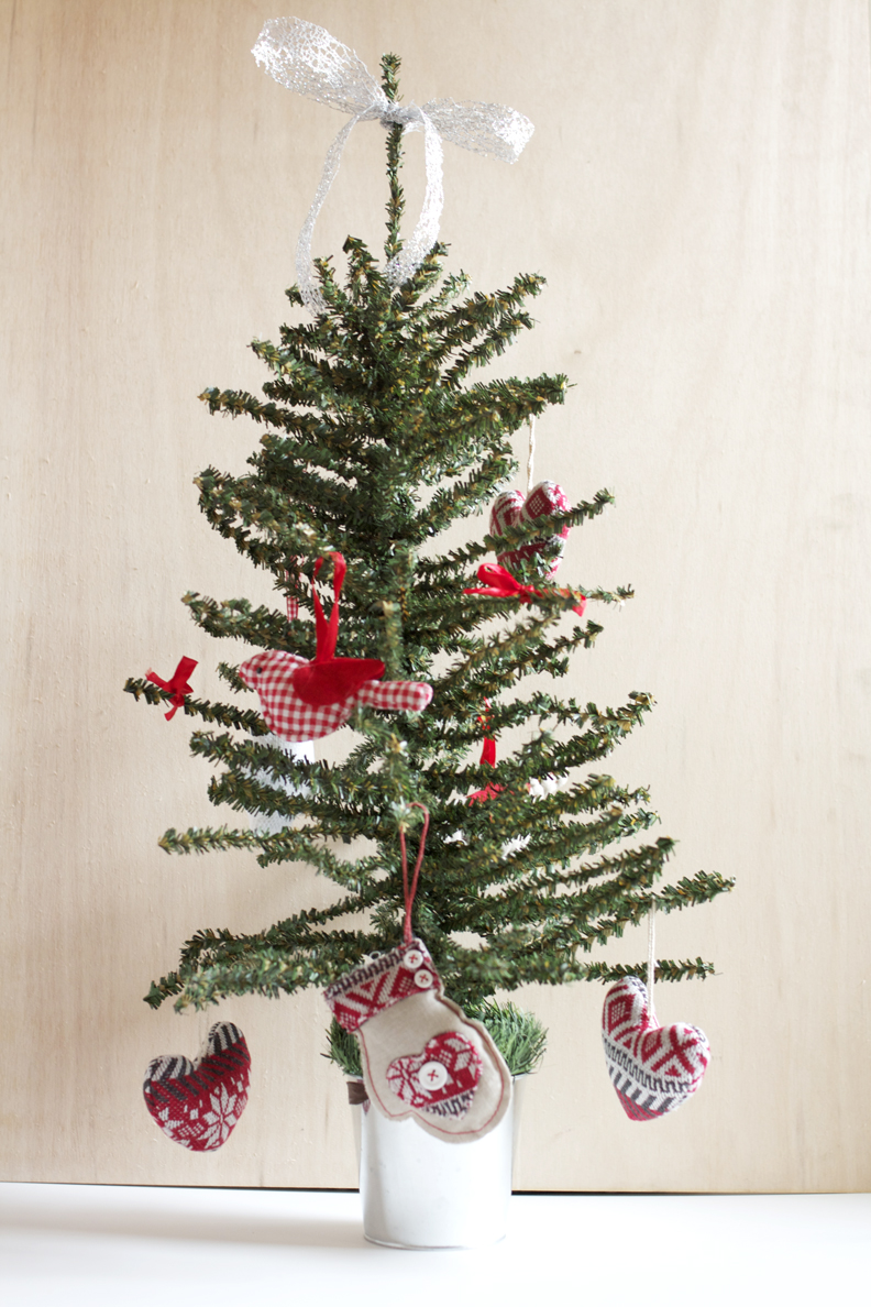 swedish-christmas-tree-lovely-design-ideas
