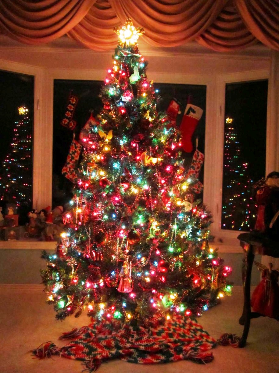 traditional-christmas-tree