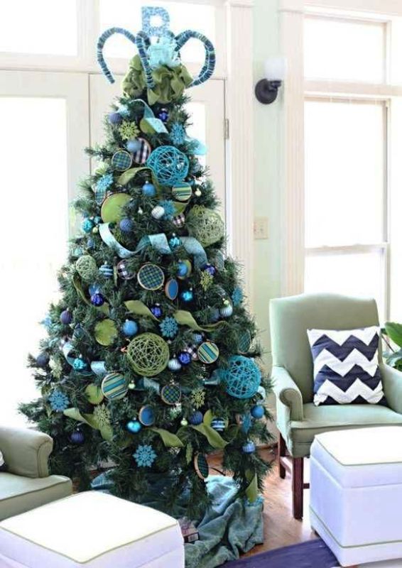 turquoise-christmas-tree-decorating-ideas