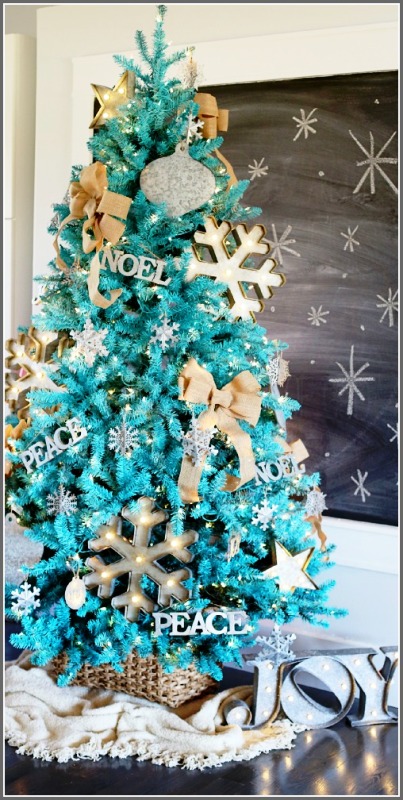 turquoise-rustic-christmas-tree
