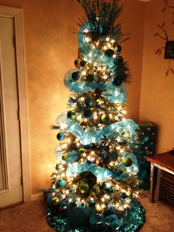turquoise-and-lime-green-christmas-tree