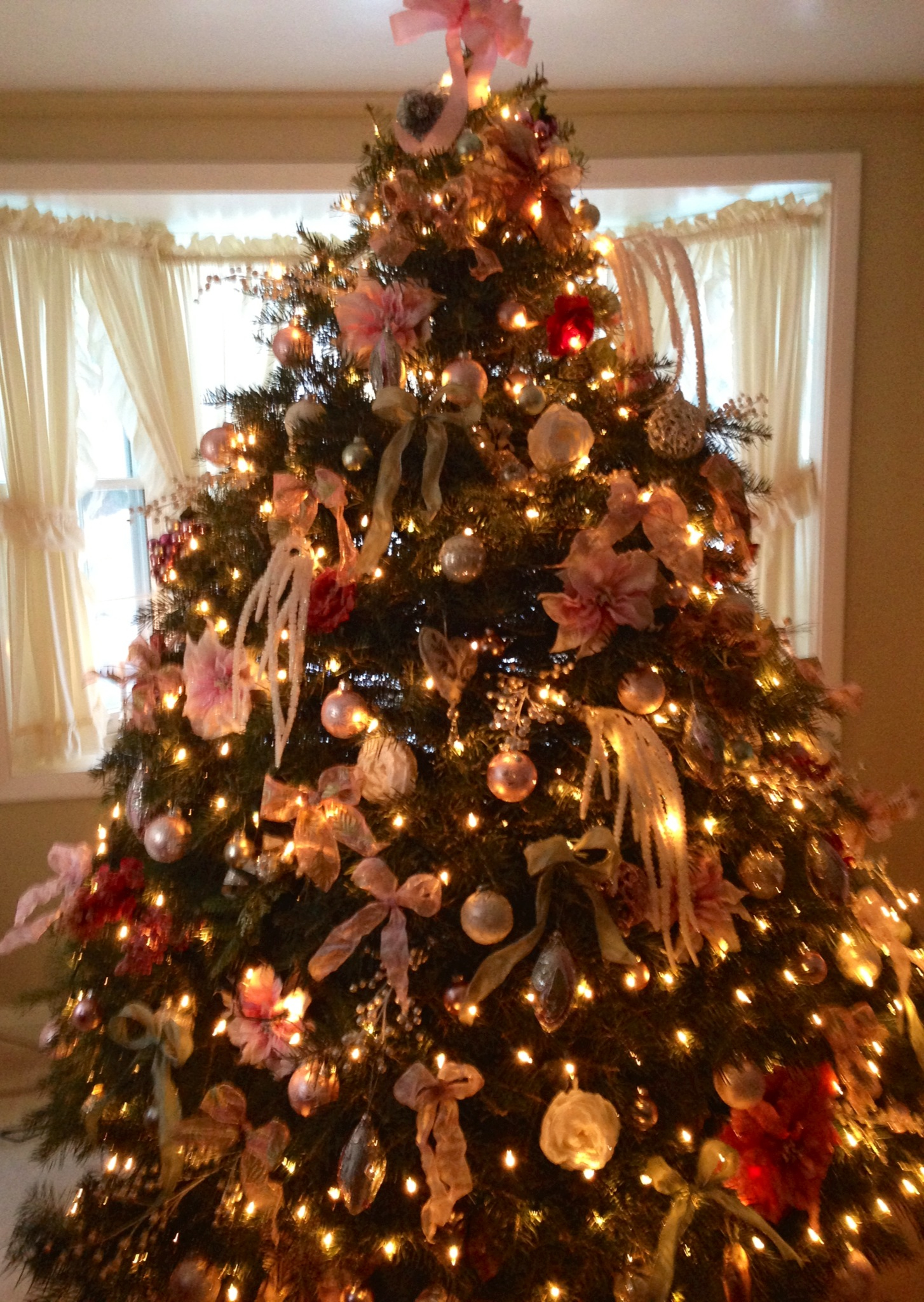 victorian-christmas-tree