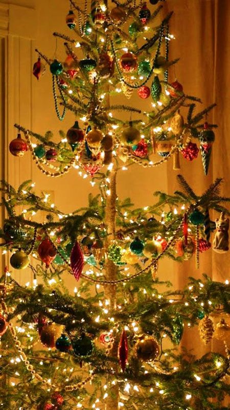vintage-christmas-tree