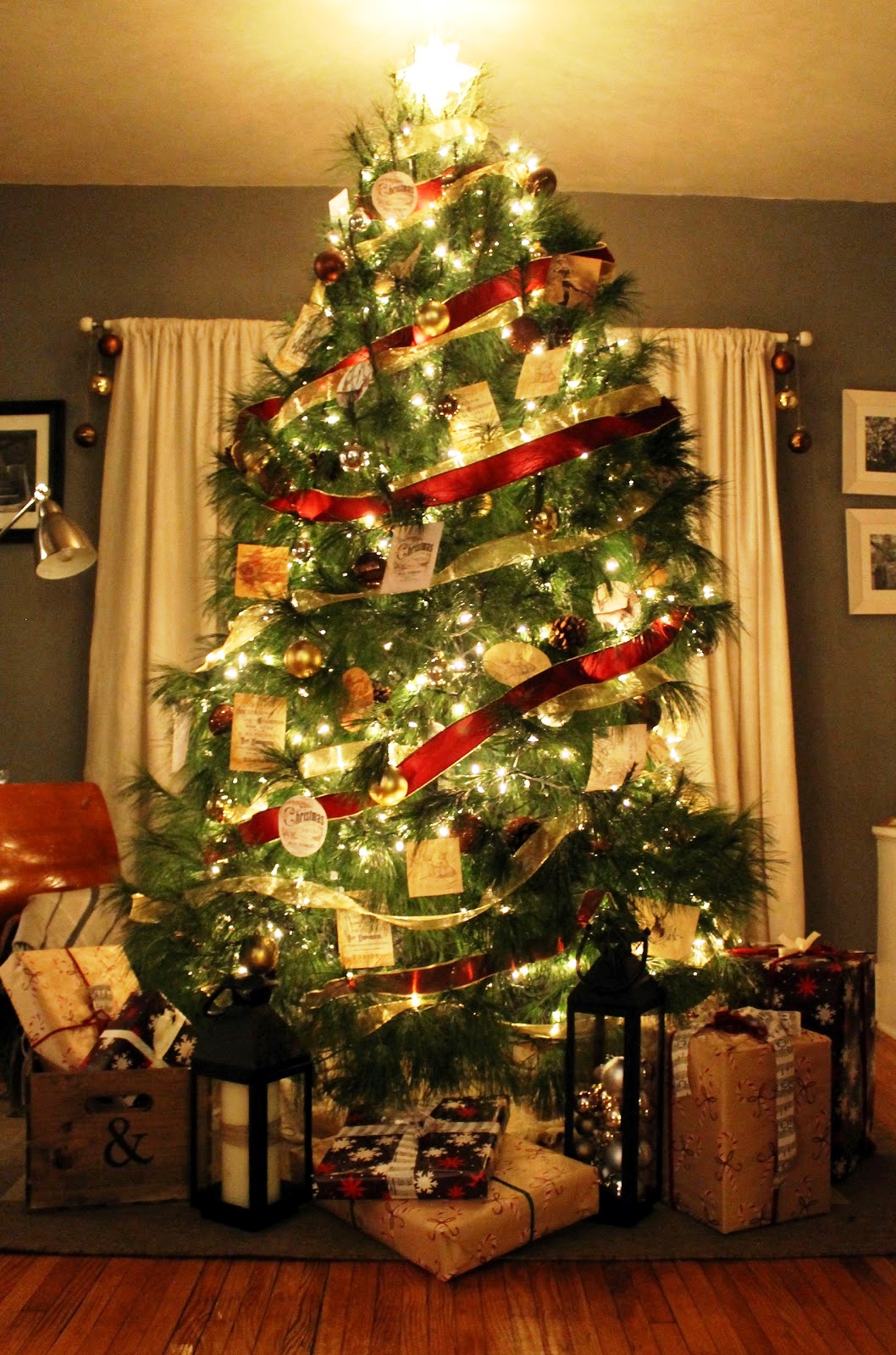 vintage-christmas-tree-decorations