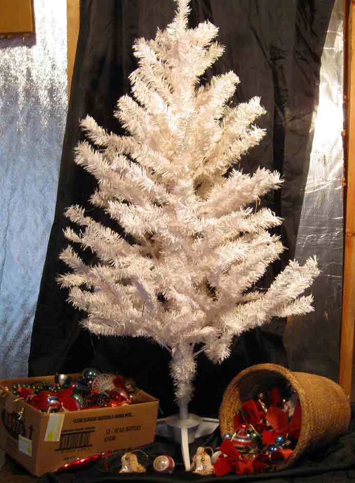 vintage-white-christmas-tree