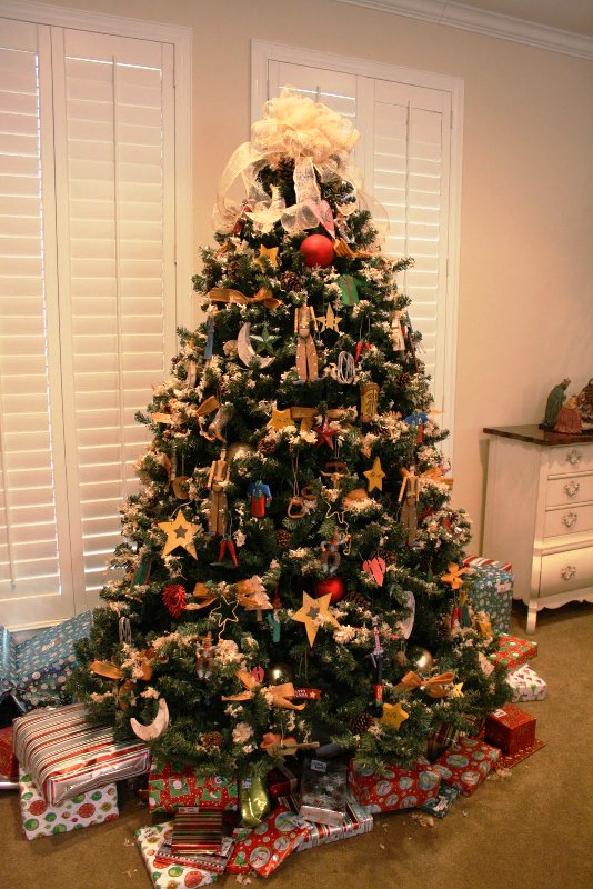western-christmas-tree-beautiful