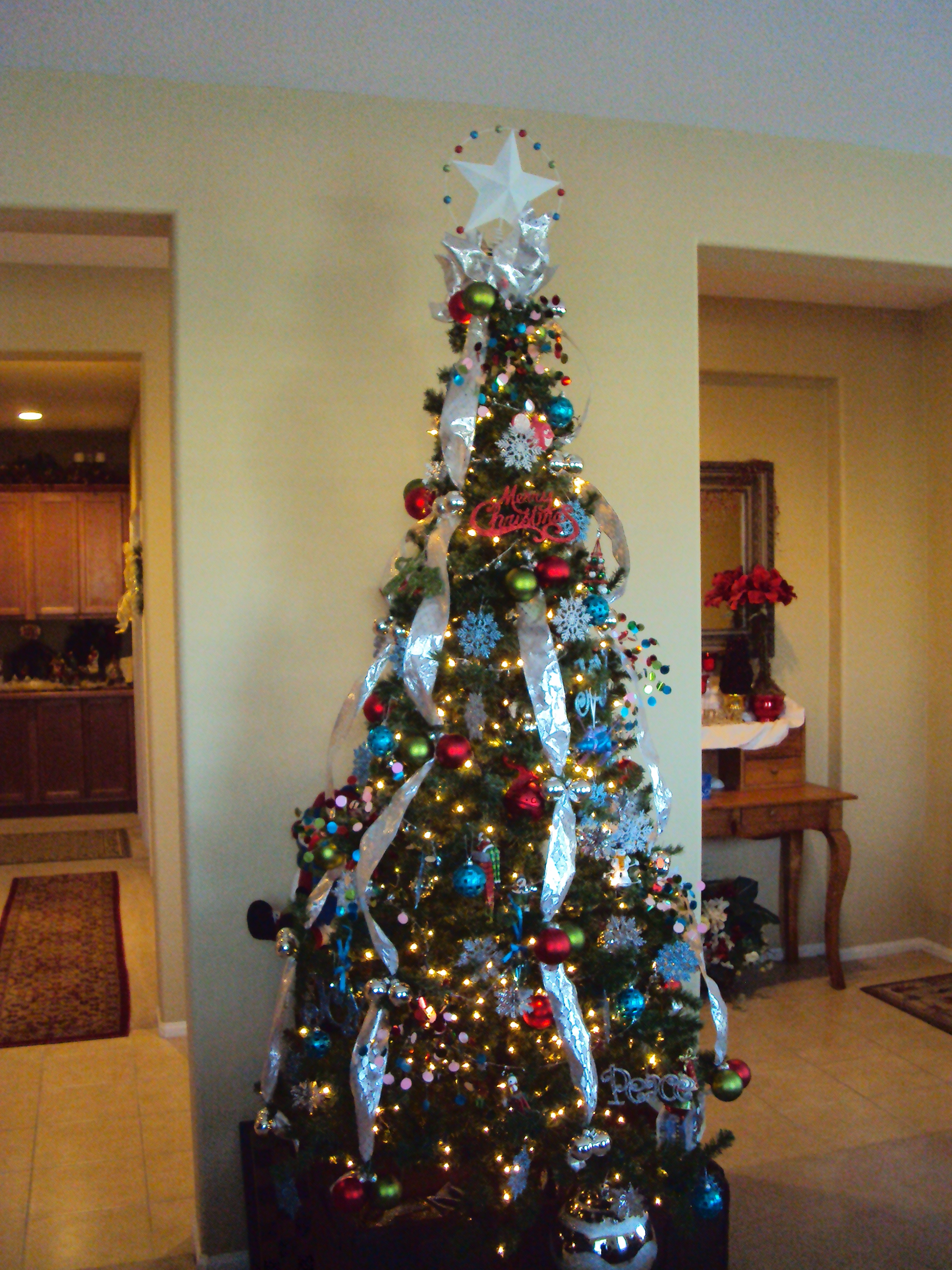 whimsical-christmas-tree
