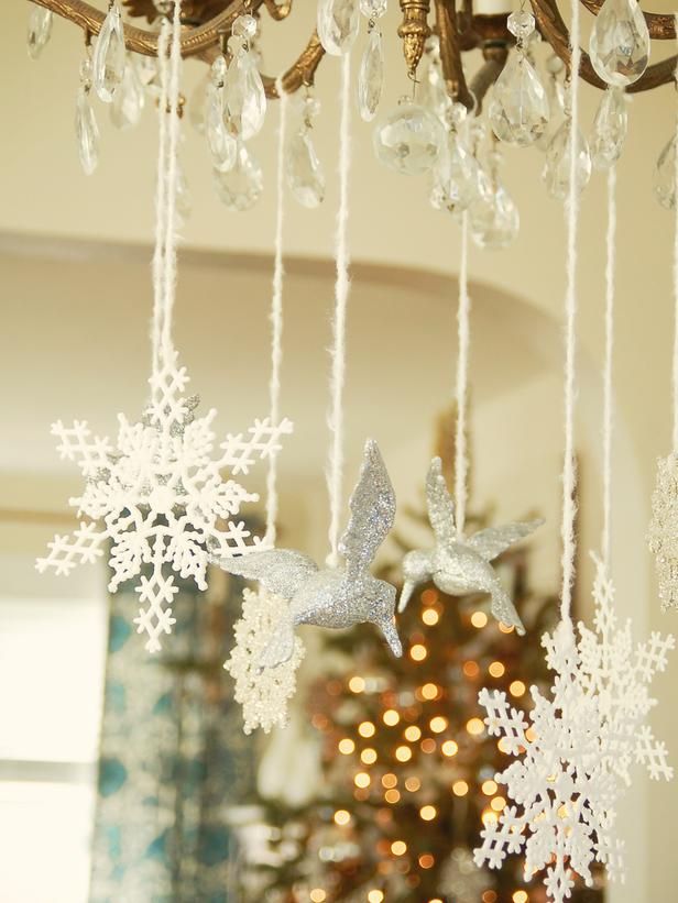 white-christmas-decorating-design-view