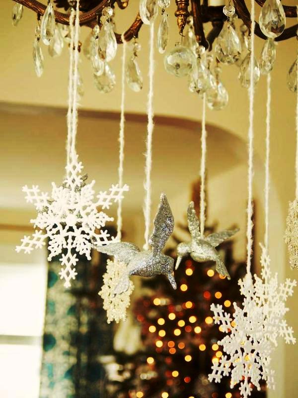 white-christmas-decorations