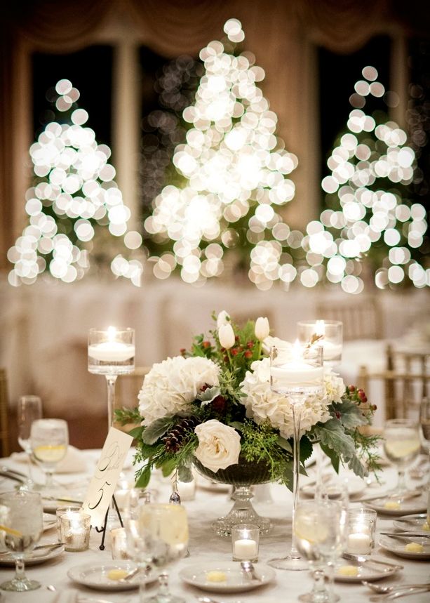 white-christmas-flower-arrangement-centerpieces