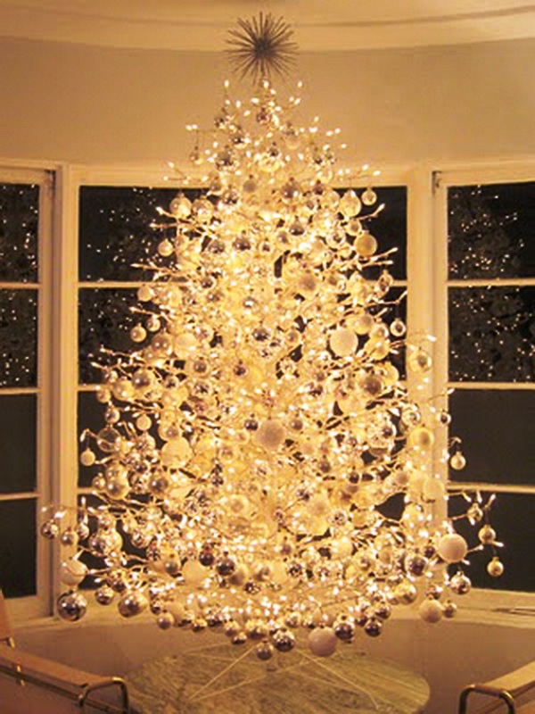 white-christmas-tree-decorating