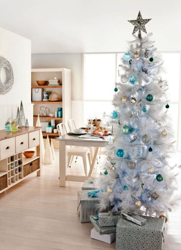 white-christmas-tree-decorations-2016