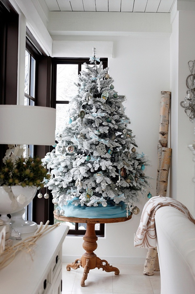 white-christmas-tree-decorations-design-view