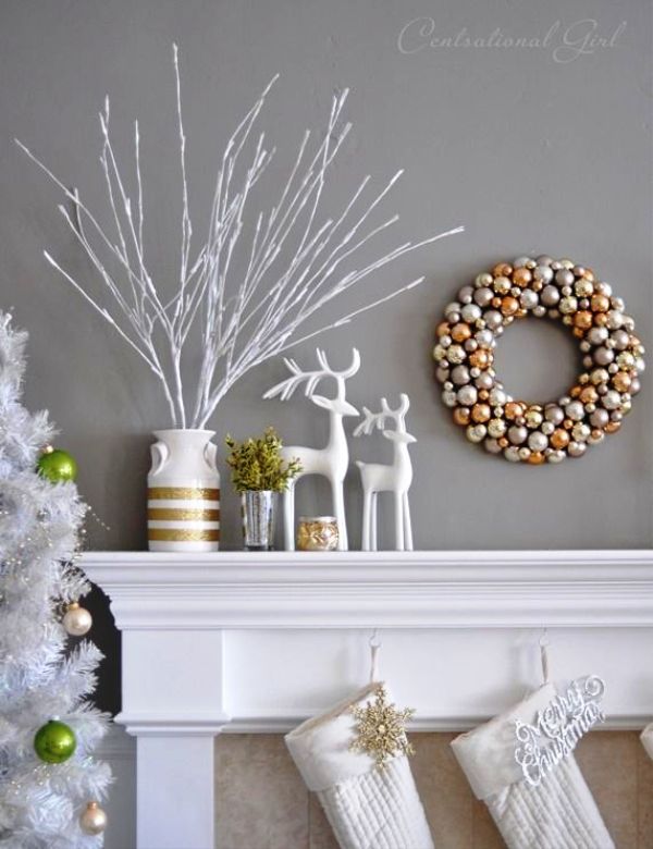 white-and-gold-christmas-mantel-design