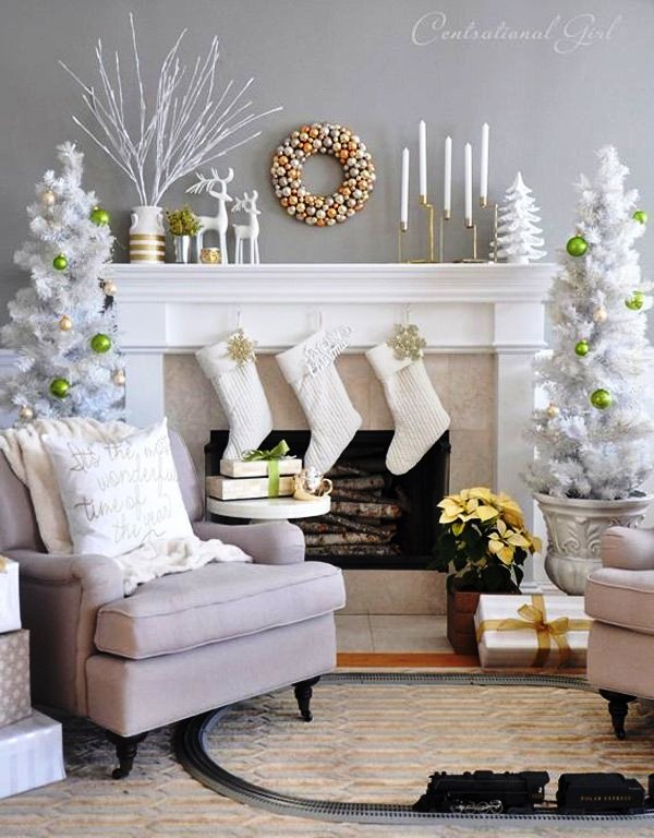 white-and-gold-christmas-mantel-ideas