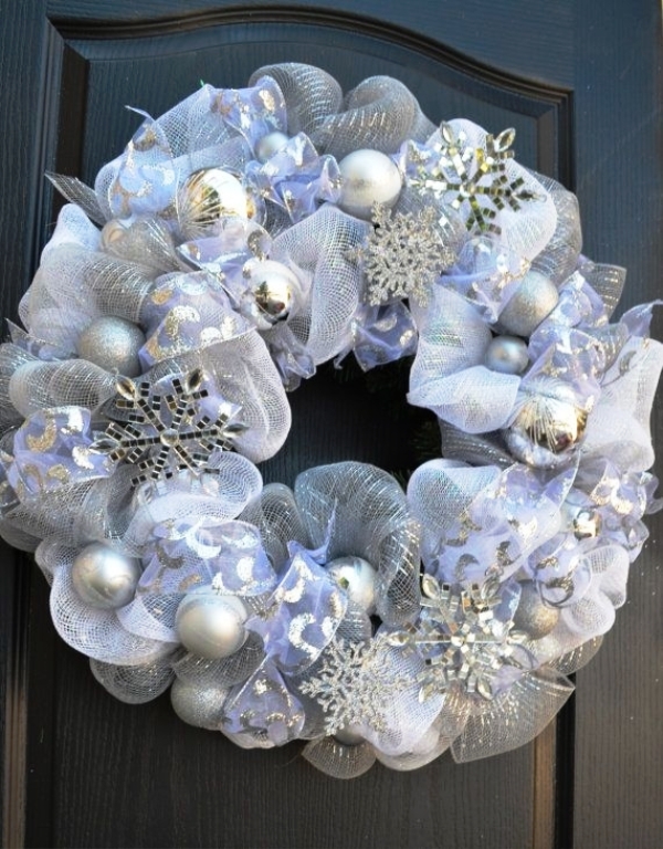 white-and-silver-deco-mesh-wreath
