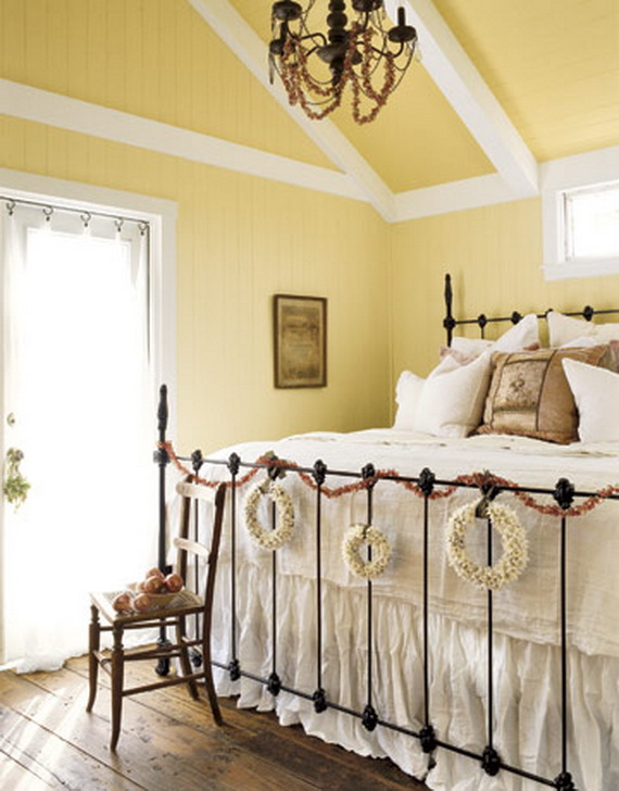 yellow-country-cottage-bedroom
