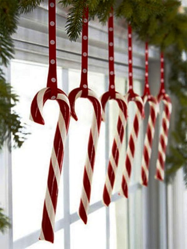 candy-cane-window-decorations