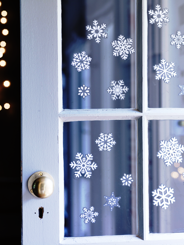 christmas-snowflake-window-stickers