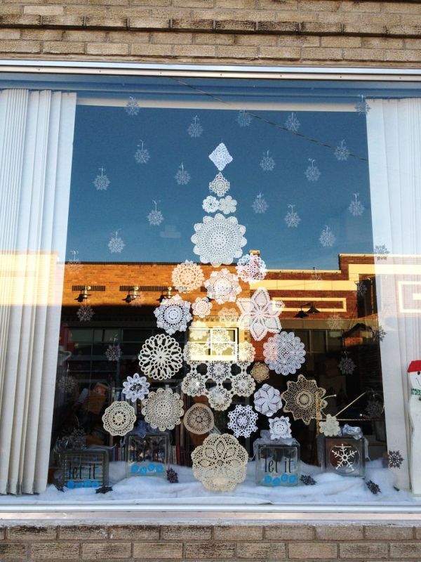 christmas-store-window-display-ideas