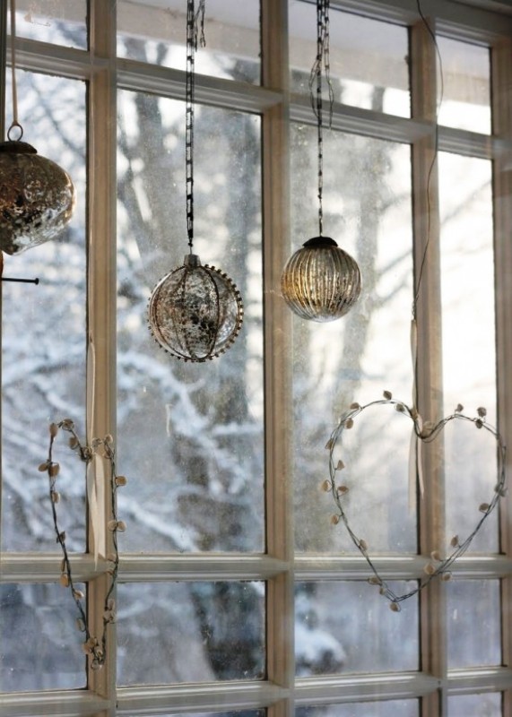 christmas-window-decor
