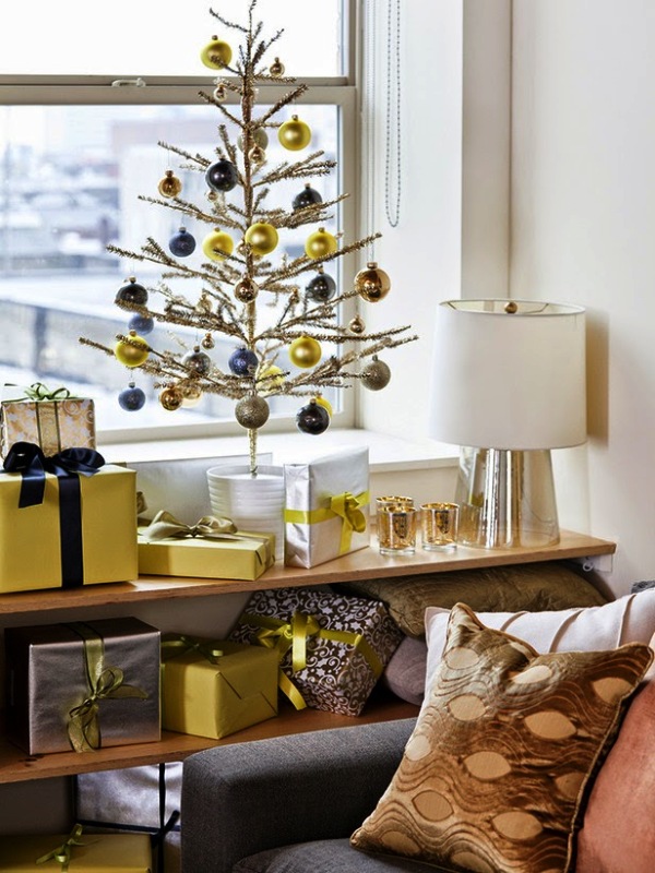 christmas-tree-window-living-room-ideas