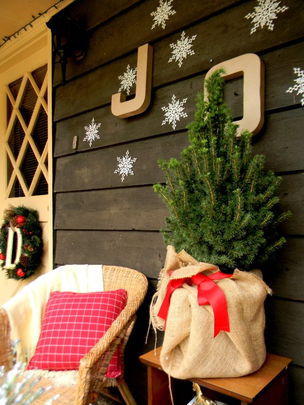 front-porch-christmas-decorating-ideas-2016