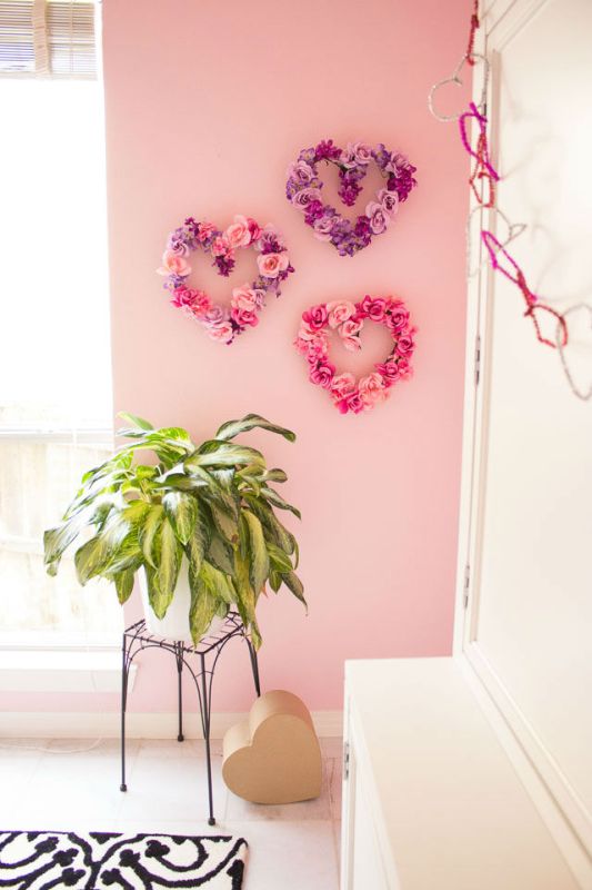 grapevine-heart-with-flowers