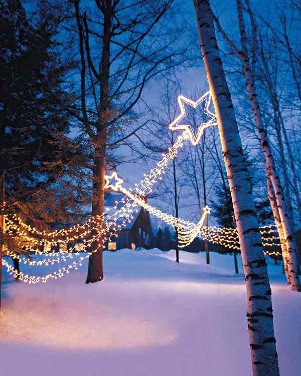 shooting-star-outdoor-christmas-lights