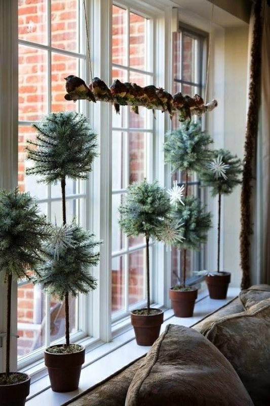 snowflake-window-christmas-decorating-idea