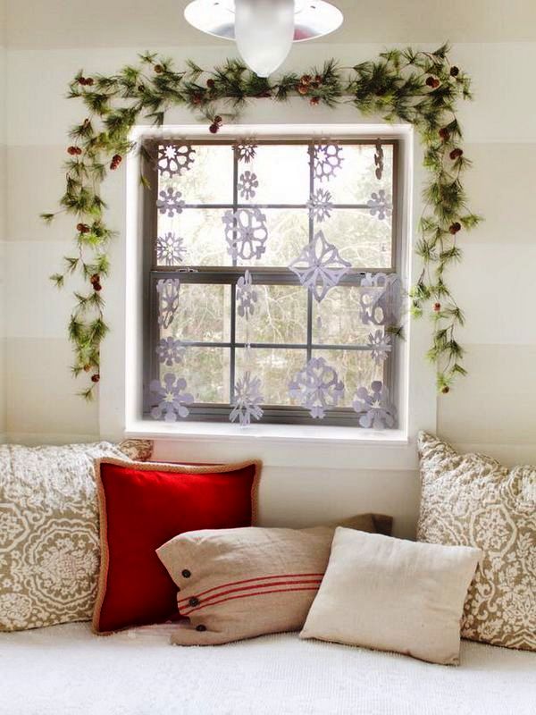 25 Indoor Christmas Window Decorations Ideas - Decoration Love