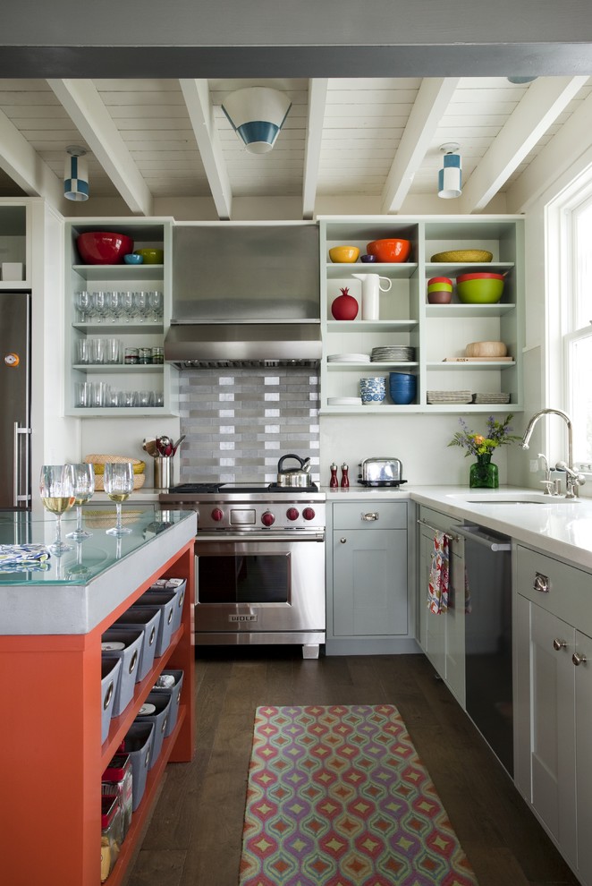 Colorful & Open Beach Style Kitchen Design