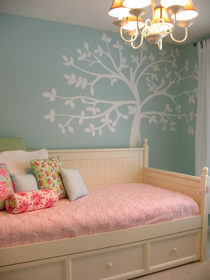 Asian KIds Bedroom with Wall Mural Decor