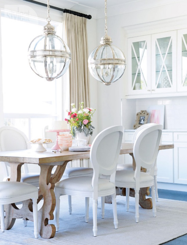 Beige and White Beach Style Dining Room Design
