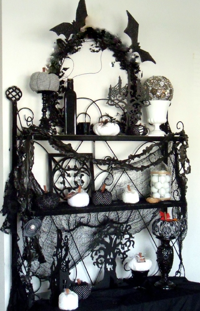 Black and White Halloween Decorations 2016