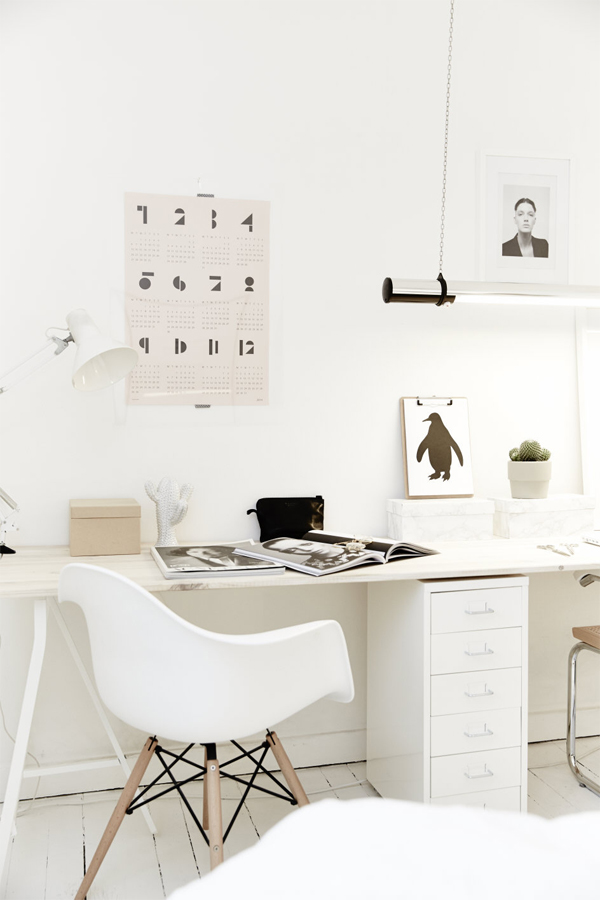 Black and White Scandinavian Home Office Design