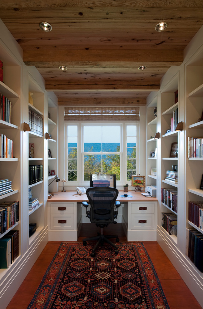 Delightful Traditional Home Office Design